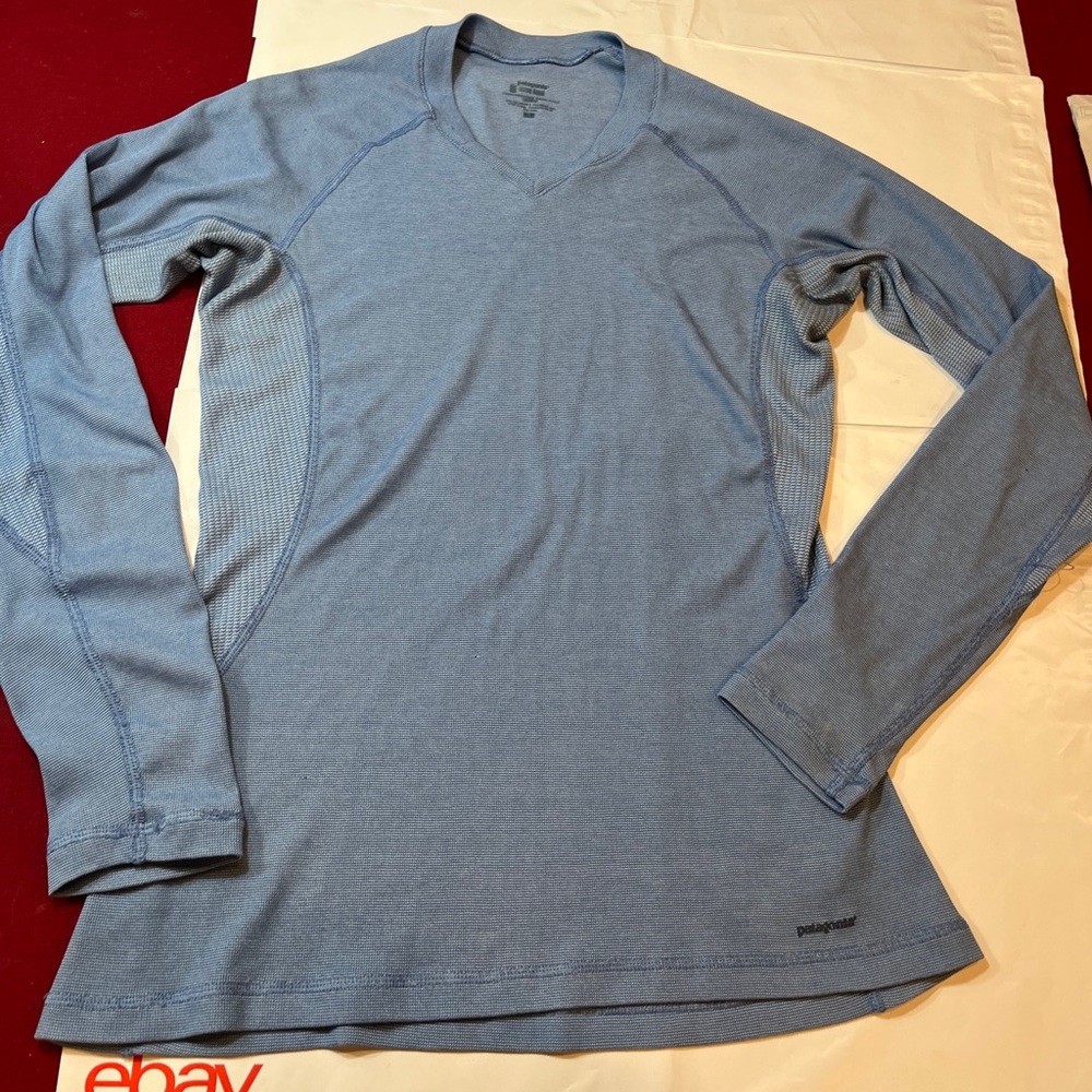 Patagonia Capilene womens BLUE Shirt Small Base Layer Mesh VNECK TOP long sleeve